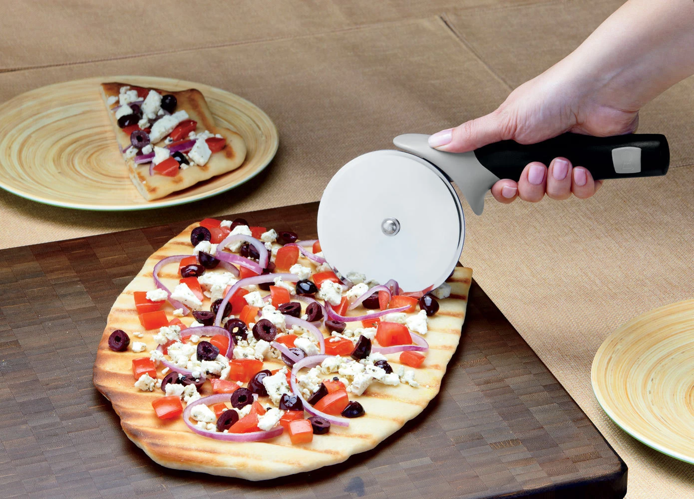 Cortador Para Pizza Weber Original - Imagen 2